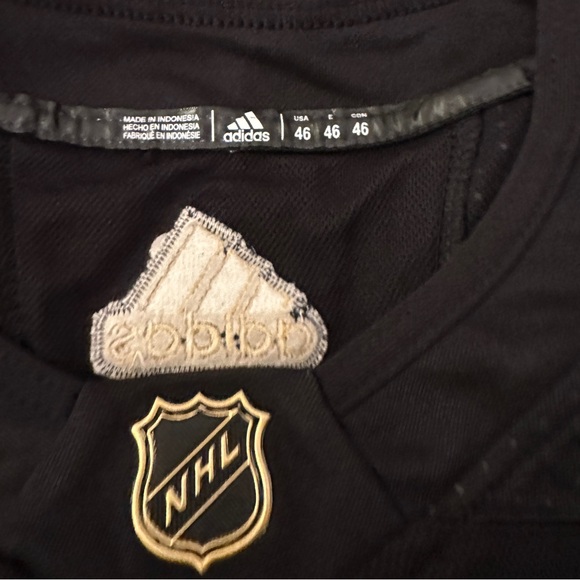 Hellebuyck Hockey Jersey - Picture 5 of 5